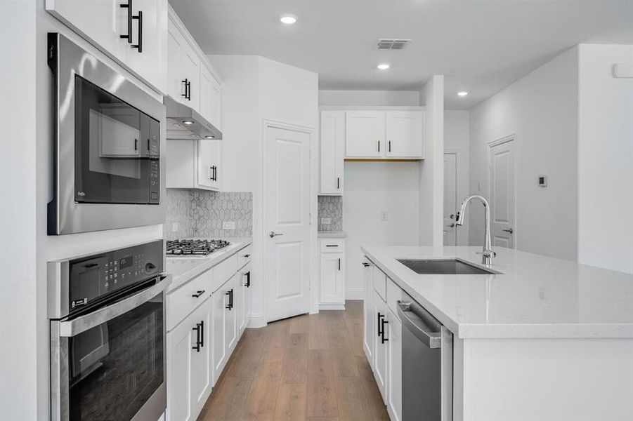 Furnished interior view inside a new home in North Sky Celina, Celina (Image 6). Furnished interior view inside a new home in North Sky Celina, Celina (Image 6).