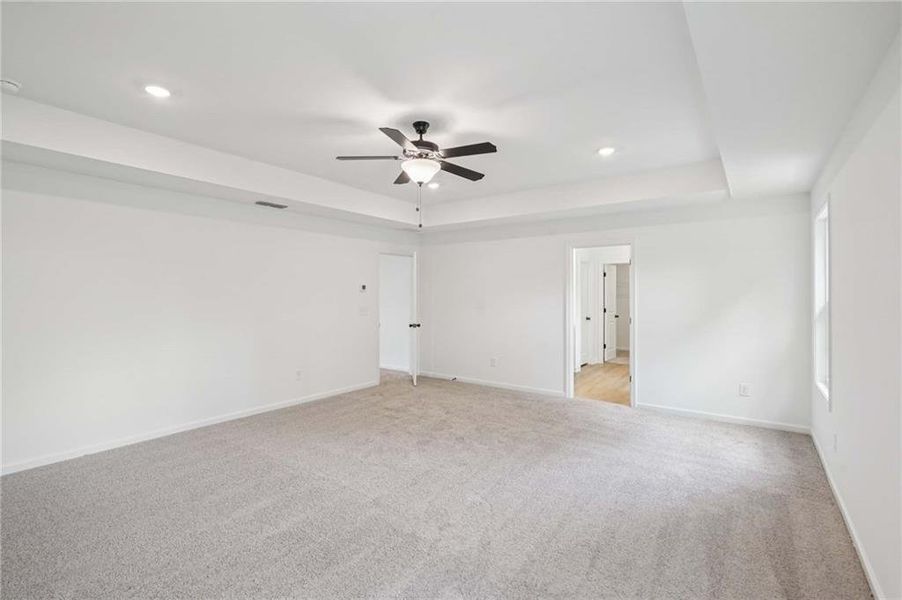 Spacious, unfurnished interior of a new home in The Estates at Casteel, Bethlehem (Image 22).