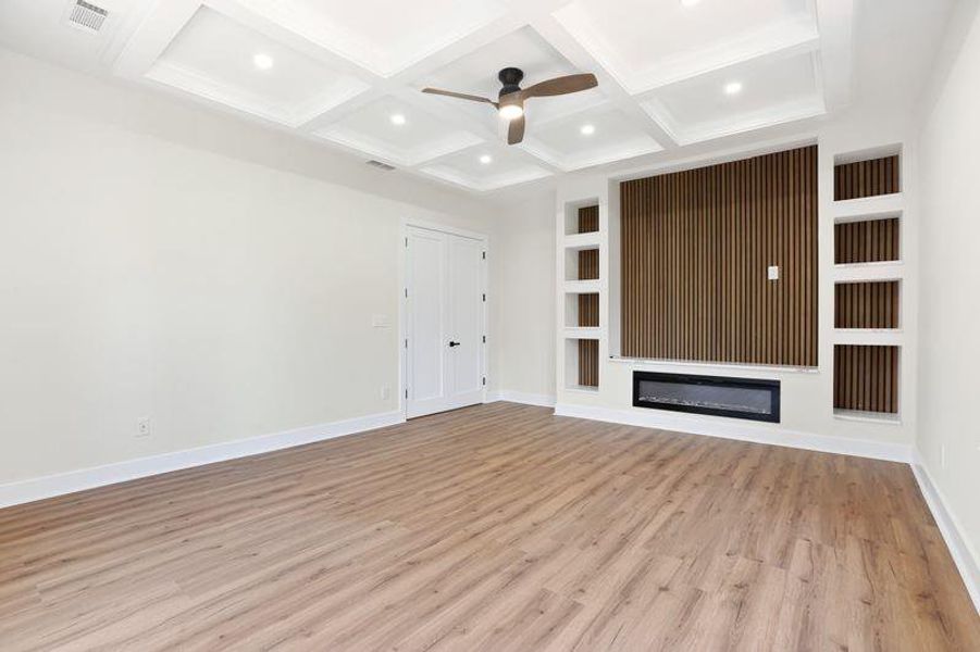 Spacious, unfurnished interior of a new home in , Atlanta (Image 41). Spacious, unfurnished interior of a new home in , Atlanta (Image 41).