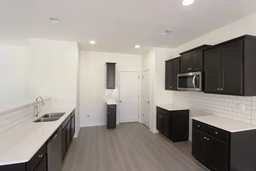Furnished interior view inside a new home in Avondale, Greensboro (Image 4).