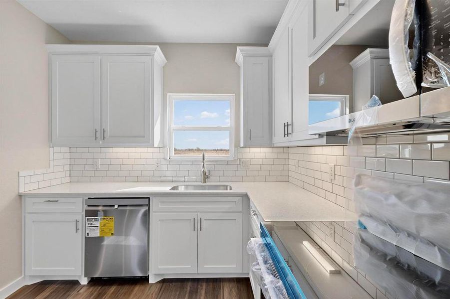 Furnished interior view inside a new home in , Alma (Image 8).