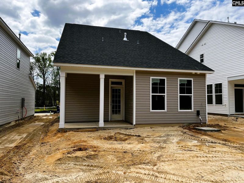 Image 11 of a home in Blythewood Farms.