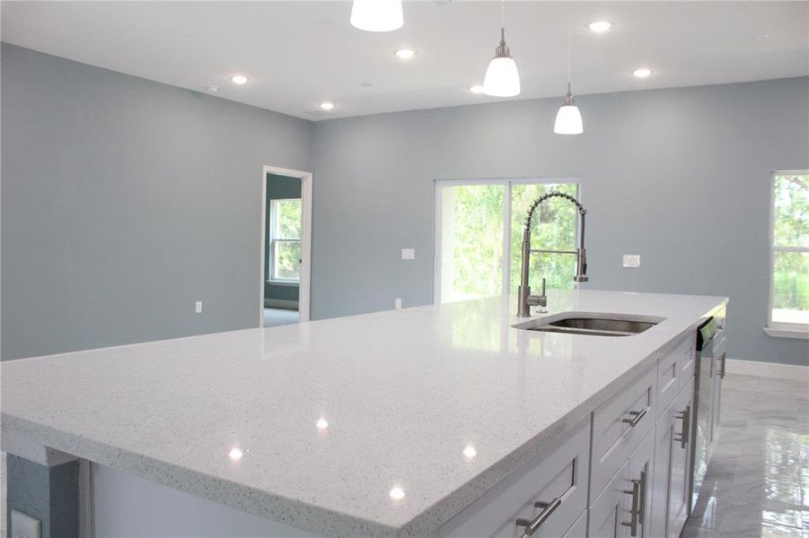 Kitchen Island with Quartz Countertop Kitchen Island with Quartz Countertop