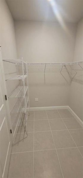 Spacious, unfurnished interior of a new home in Highland Hills, Hudson (Image 7).