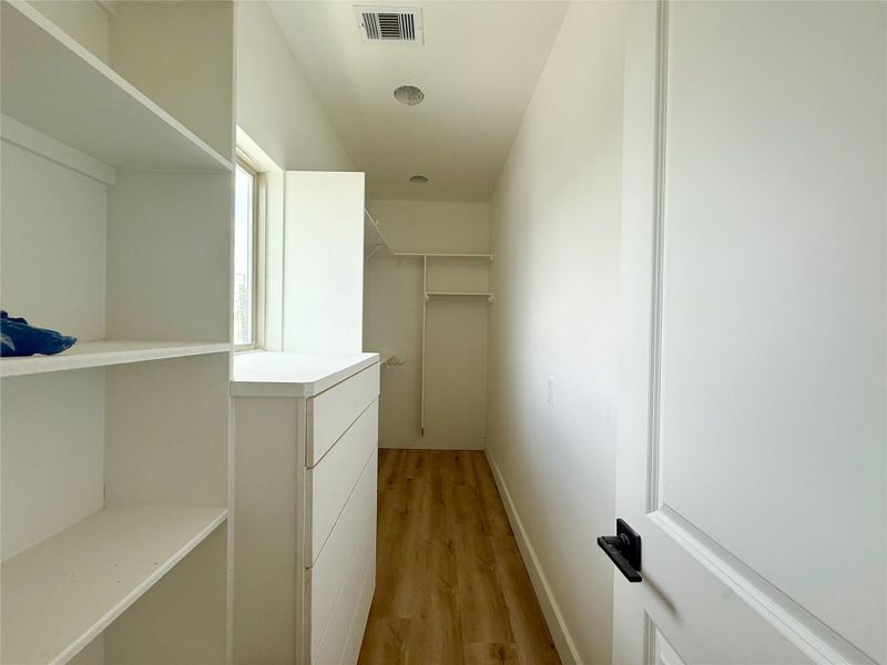 Discover your dream home in progress! Exclusive tours start on August 1, 2025.