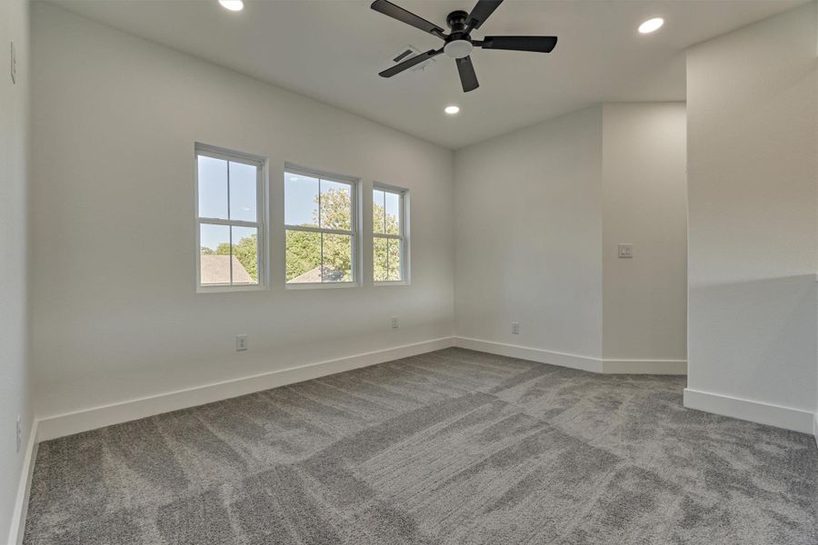 Spacious, unfurnished interior of a new home in , Montgomery (Image 39).