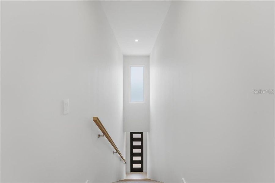 Spacious, unfurnished interior of a new home in , Orlando (Image 22).