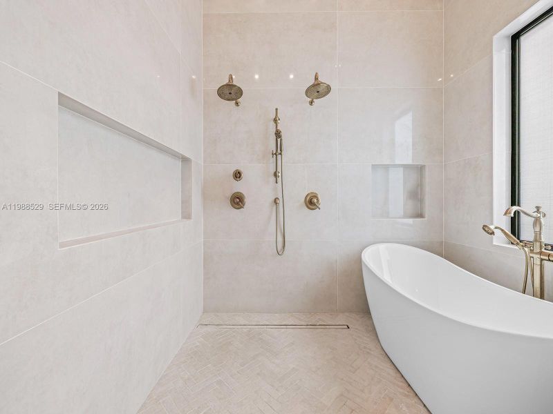 Image 39 of a home in .