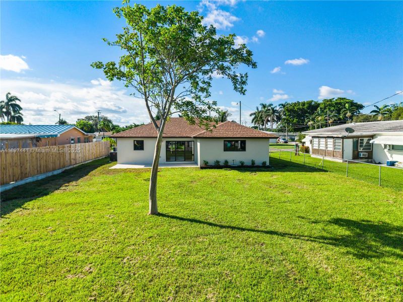 Exterior details and patio area of a home in , Dania Beach (Image 1). Exterior details and patio area of a home in , Dania Beach (Image 1).