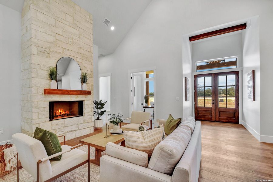 Furnished interior view inside a new home in , Bandera (Image 13).