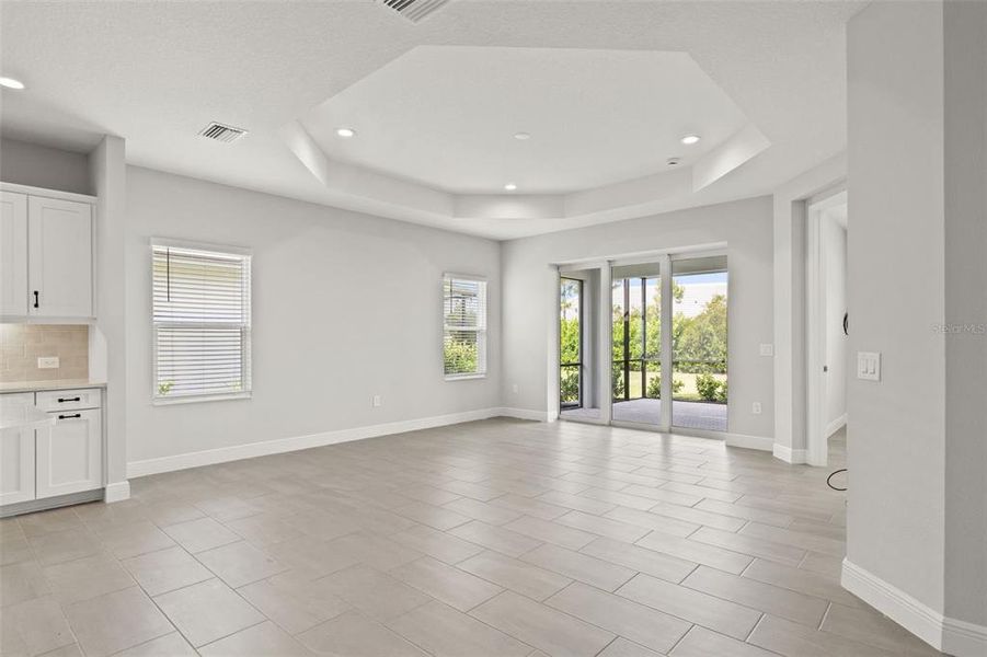 Spacious, unfurnished interior of a new home in Wysteria, Venice (Image 44).