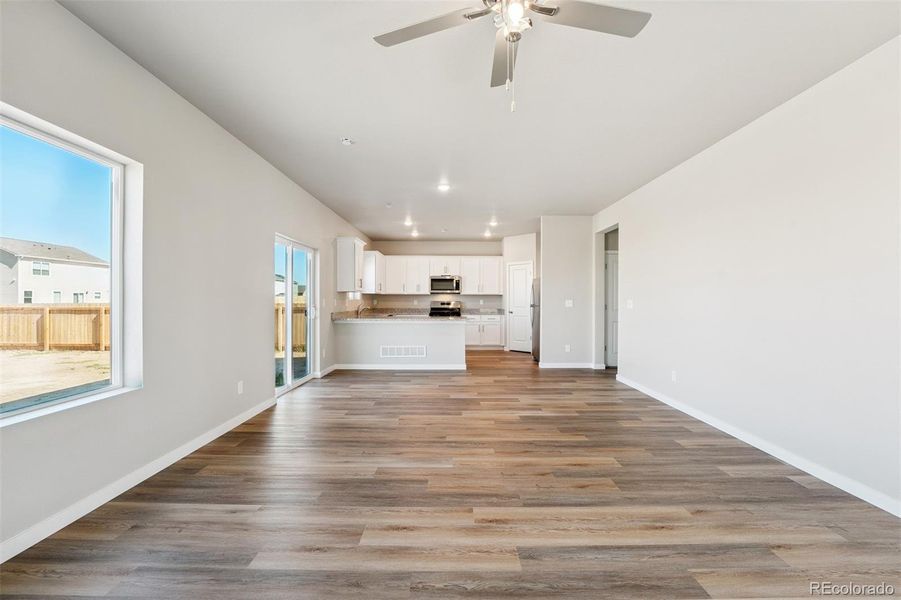 Spacious, unfurnished interior of a new home in Cottonwood Greens, Fort Lupton (Image 16). Spacious, unfurnished interior of a new home in Cottonwood Greens, Fort Lupton (Image 16).