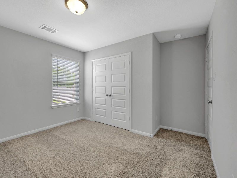 Photo is not of the actual home, but is an inspirational photo of builder’s model home and may depict options, furnishings, and/or decorator features that are not included Photo is not of the actual home, but is an inspirational photo of builder’s model home and may depict options, furnishings, and/or decorator features that are not included