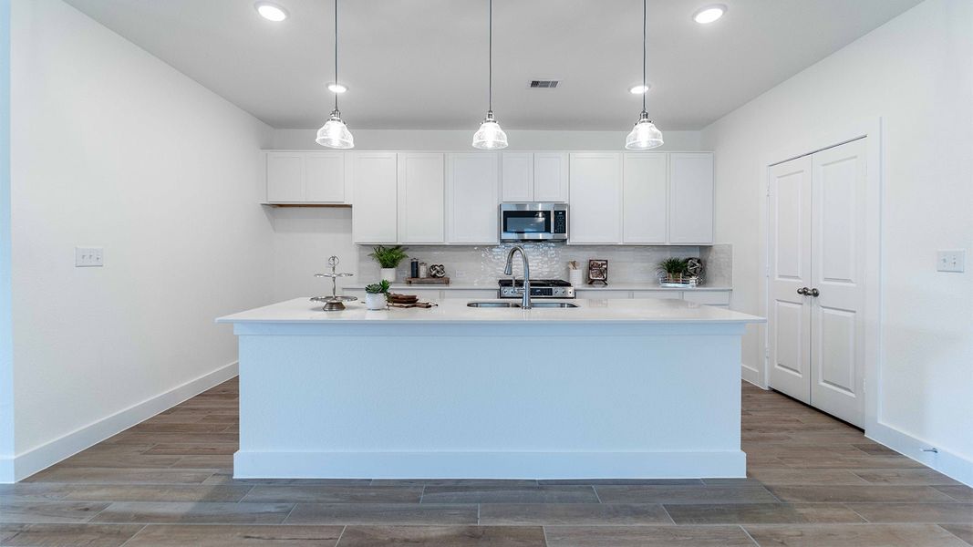 Furnished interior view inside a new home in Massey Oaks, Pearland (Image 5). Furnished interior view inside a new home in Massey Oaks, Pearland (Image 5).