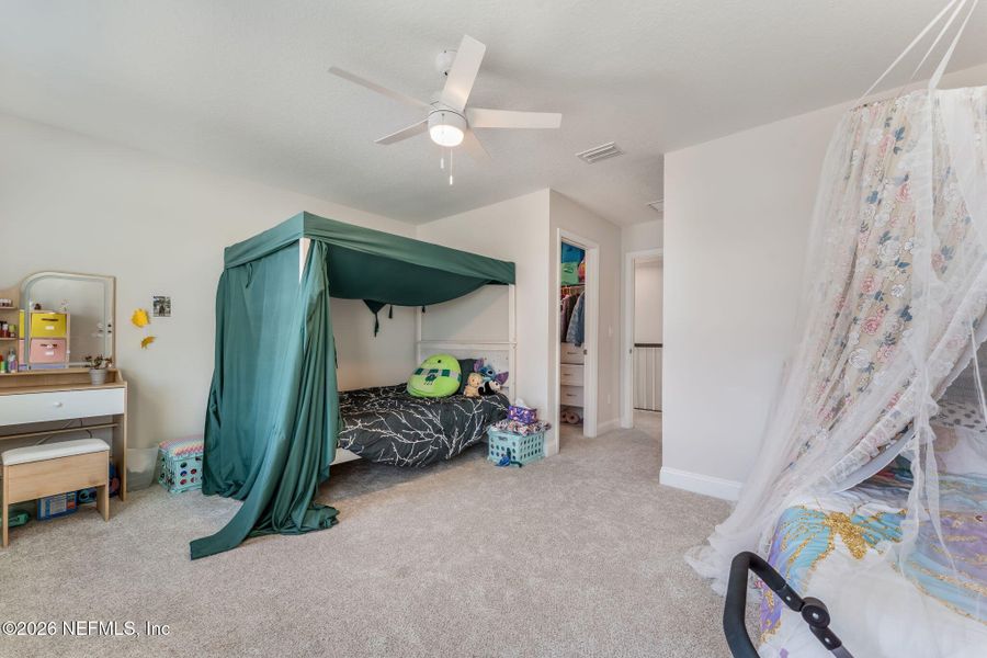 Furnished interior view inside a new home in Olde Mandarin Estates, Jacksonville (Image 6).