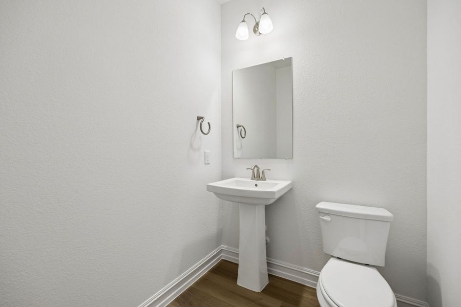 Representative furnished interior of a home built from the Oglesby by Pulte Homes in Pinnacle at Legacy Hills, Celina (Image 15).