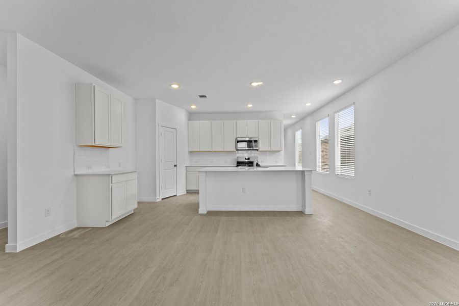 Spacious, unfurnished interior of a new home in Grace Valley, Marion (Image 13).