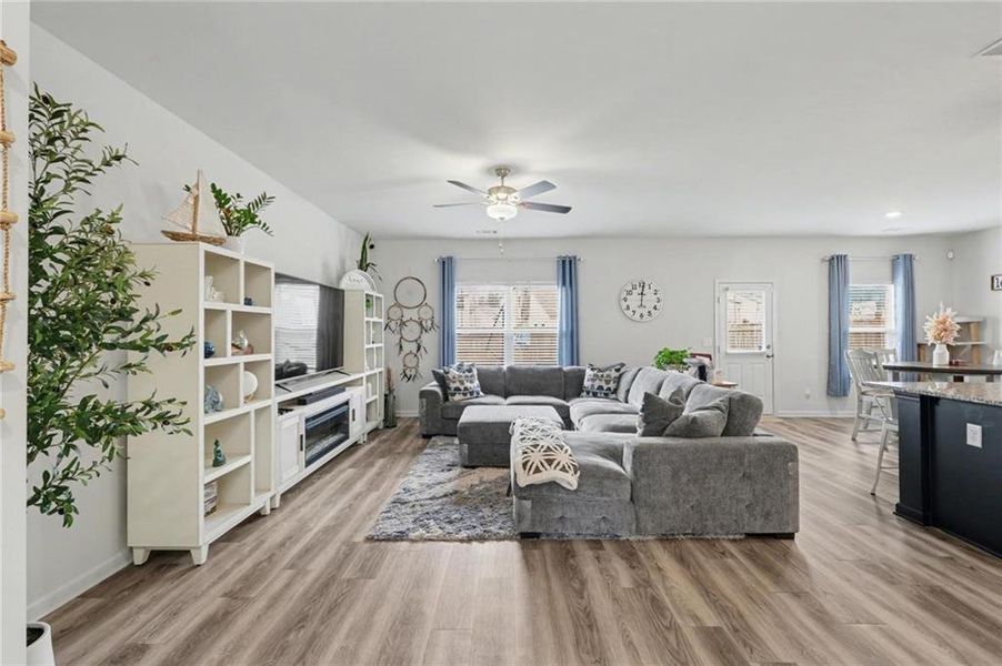 Furnished interior view inside a new home in , Villa Rica (Image 31).