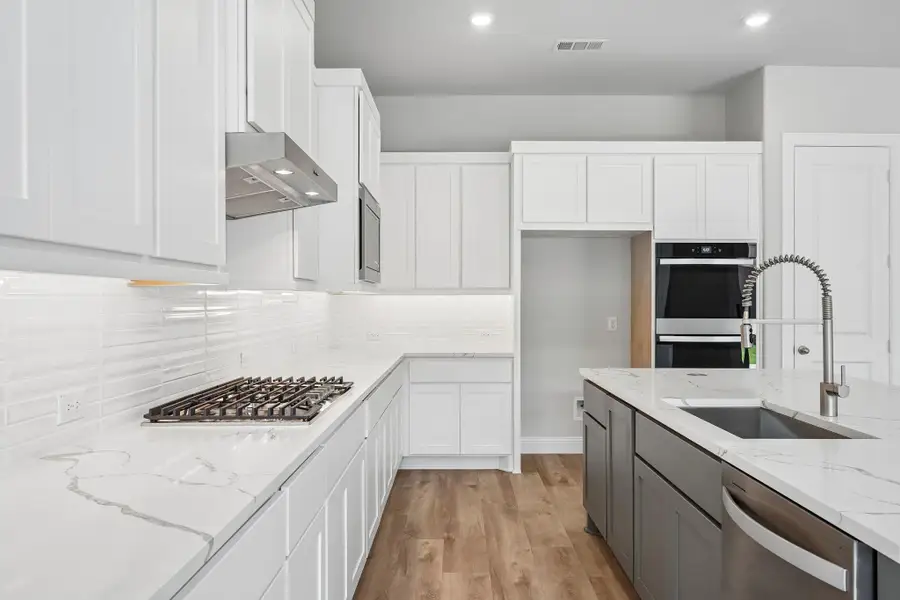 Furnished interior view inside a new home in WILDTREE 60', Montgomery (Image 7).