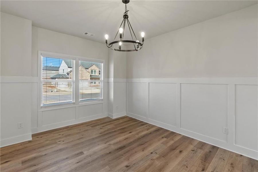 Spacious, unfurnished interior of a new home in , Auburn (Image 37).