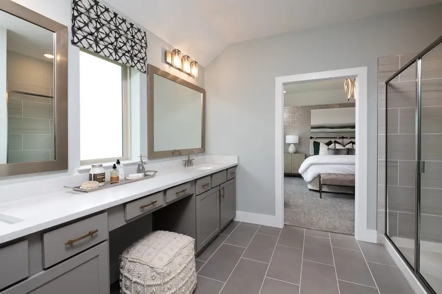 Representative furnished interior of a home built from the Ivy by Tri Pointe Homes in View at the Reserve, Mansfield (Image 8).