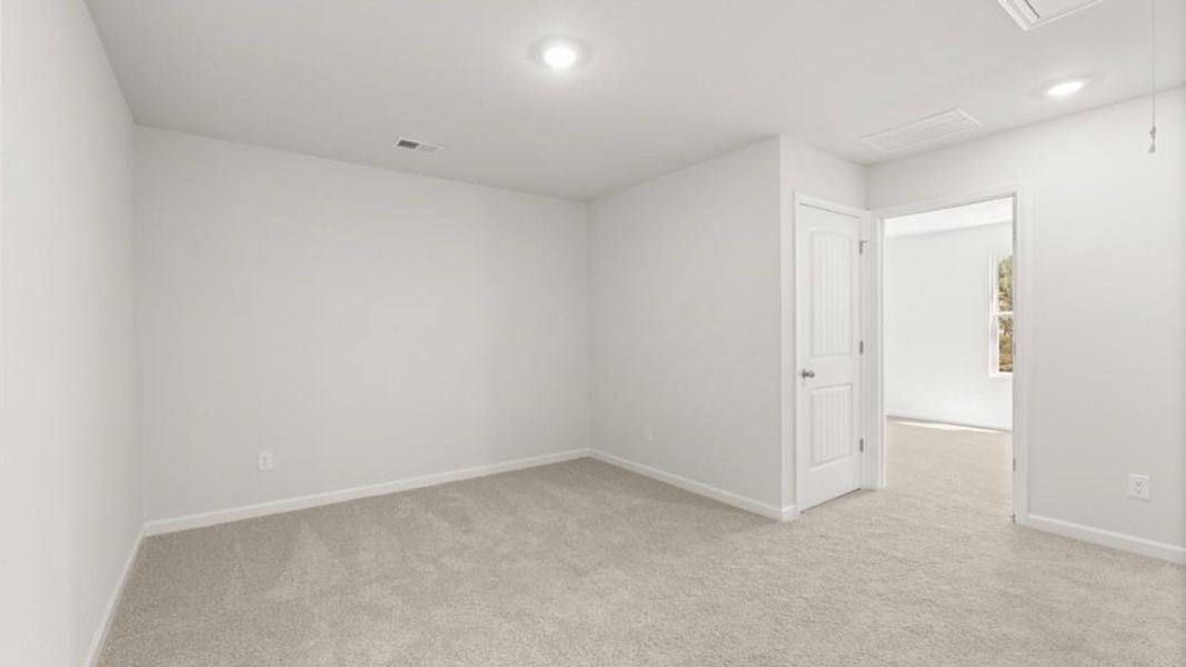 Spacious, unfurnished interior of a new home in Carlton, Douglasville (Image 21).