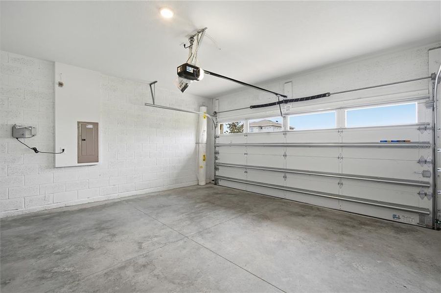 Spacious, unfurnished interior of a new home in Estates at Rivers Edge, Parrish (Image 22).