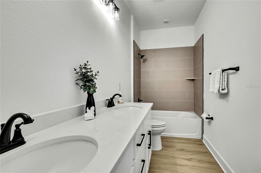 Furnished interior view inside a new home in , Spring Hill (Image 16).