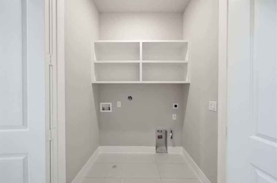 Spacious, unfurnished interior of a new home in Spring Valley Creek, Houston (Image 22). Spacious, unfurnished interior of a new home in Spring Valley Creek, Houston (Image 22).