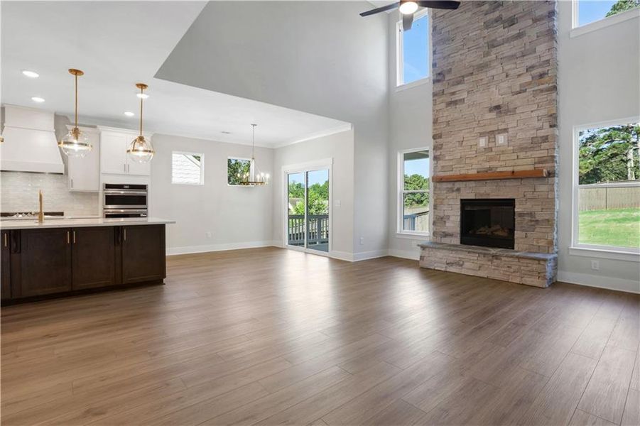 Spacious, unfurnished interior of a new home in Cambridge, Flowery Branch (Image 37).