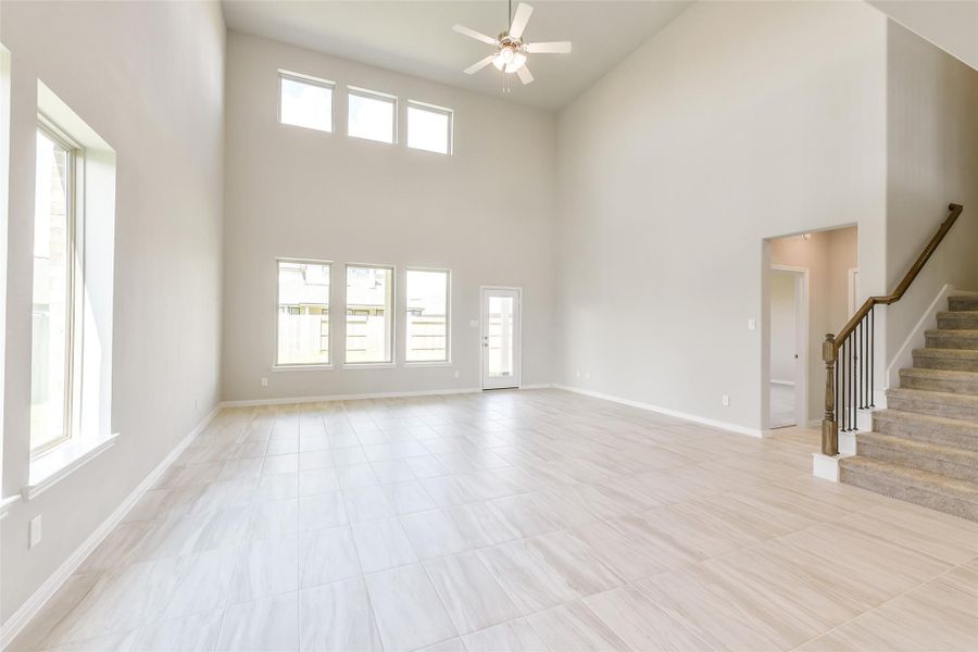 Spacious, unfurnished interior of a new home in Stone Creek Ranch, Hockley (Image 38).