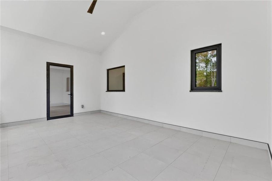 Spacious, unfurnished interior of a new home in , Sugar Hill (Image 81).