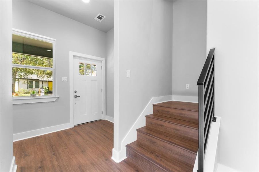 Spacious, unfurnished interior of a new home in , Cleburne (Image 19).