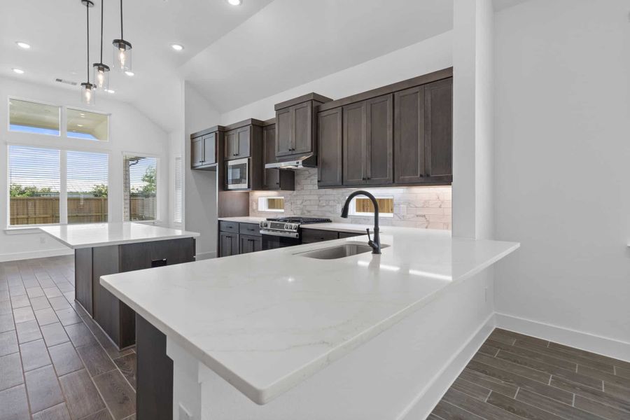 Furnished interior view inside a new home in Mulberry Farms, Santa Fe (Image 16).