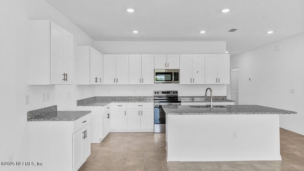 Furnished interior view inside a new home in Coopers Meadow, Jacksonville (Image 10).