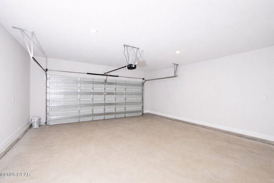 Spacious, unfurnished interior of a new home in Fox Glenn, Panama City (Image 22).