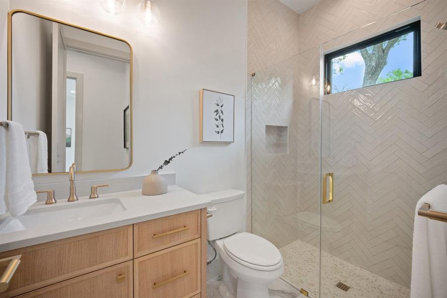 Furnished interior view inside a new home in , Dallas (Image 26).