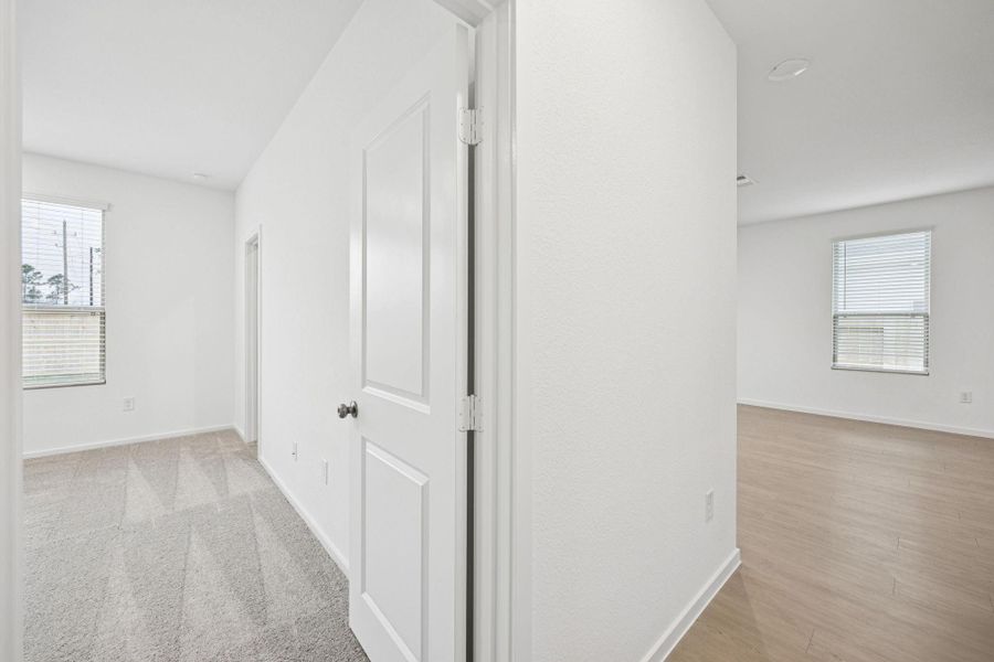 Spacious, unfurnished interior of a new home in Crosby Farms, Crosby (Image 21).