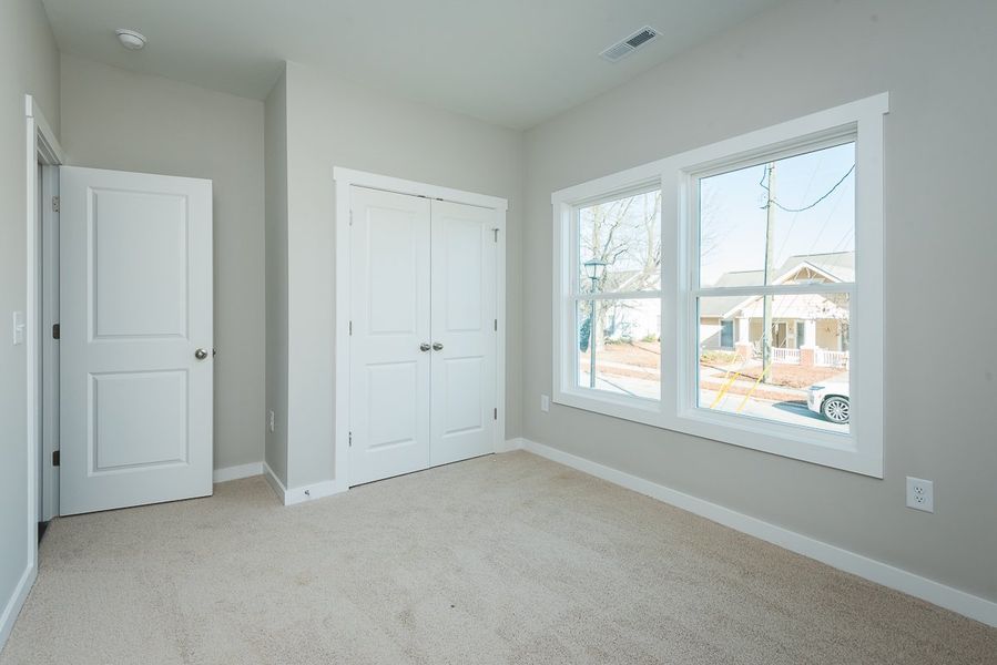 Representative unfurnished interior of a home built from the Kirksville by Foundation Home Builders LLC in Pinnix Loop, Burlington (Image 15).