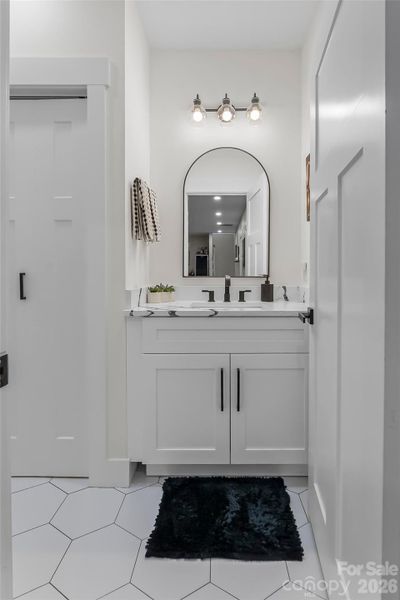 Lower Level Bath