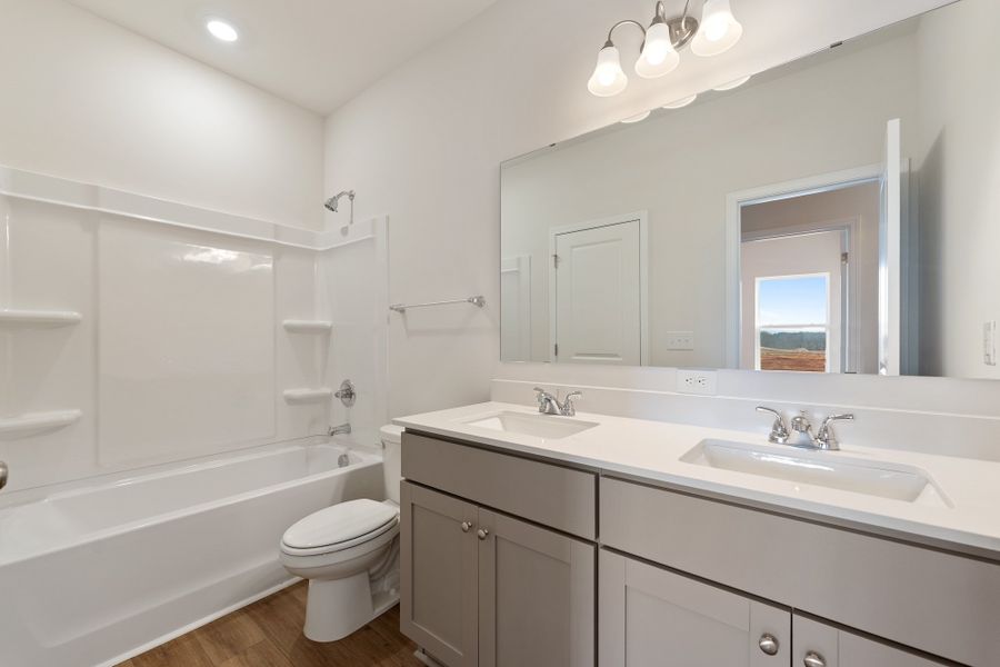 Furnished interior view inside a new home in Dove Hollow, Chesnee (Image 11).