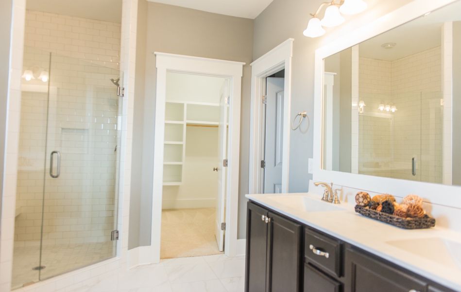 Representative furnished interior of a home built from the Bedford by Bill Clark Homes in Riverside Cove, Wilmington (Image 9).