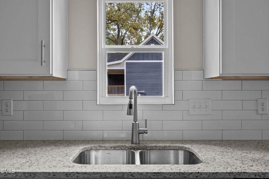 24-web-or-mls-IMG_9350 24-web-or-mls-IMG_9350