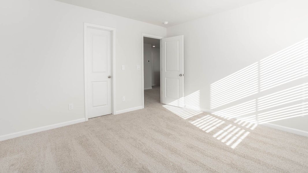 Spacious, unfurnished interior of a new home in Bryson Park, Lexington (Image 24).