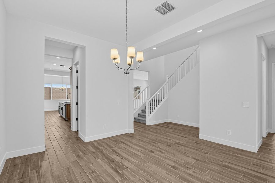 Spacious, unfurnished interior of a new home in Verdin, Phoenix (Image 20).