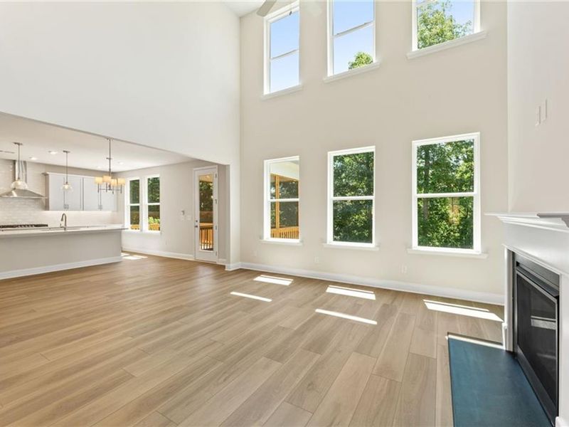 Spacious, unfurnished interior of a new home in Melody Lakeside Estates, Buford (Image 4).