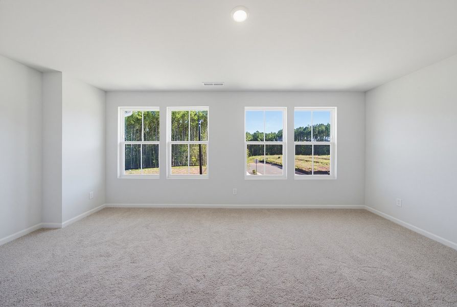 Spacious, unfurnished interior of a new home in Sweetbrier, Durham (Image 20).