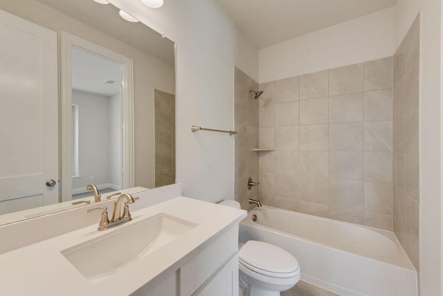 Furnished interior view inside a new home in Prairie Ridge, Venus (Image 12).