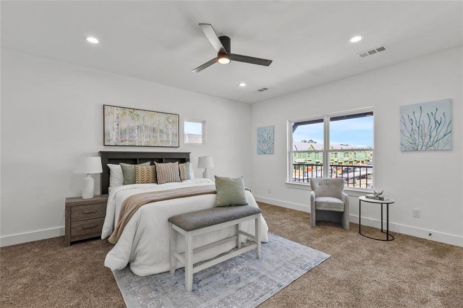 Furnished interior view inside a new home in , Grand Prairie (Image 18).