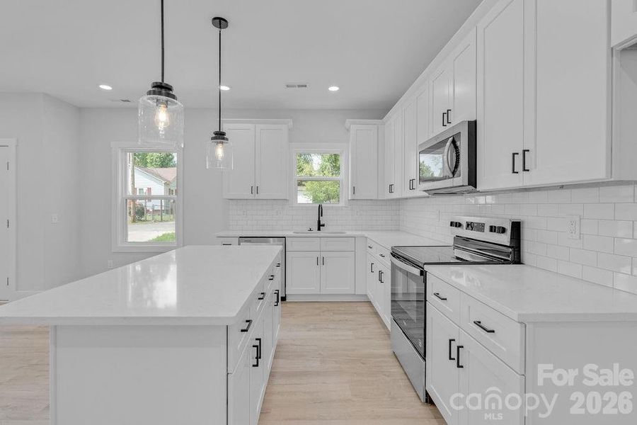 Furnished interior view inside a new home in , Gastonia (Image 6).